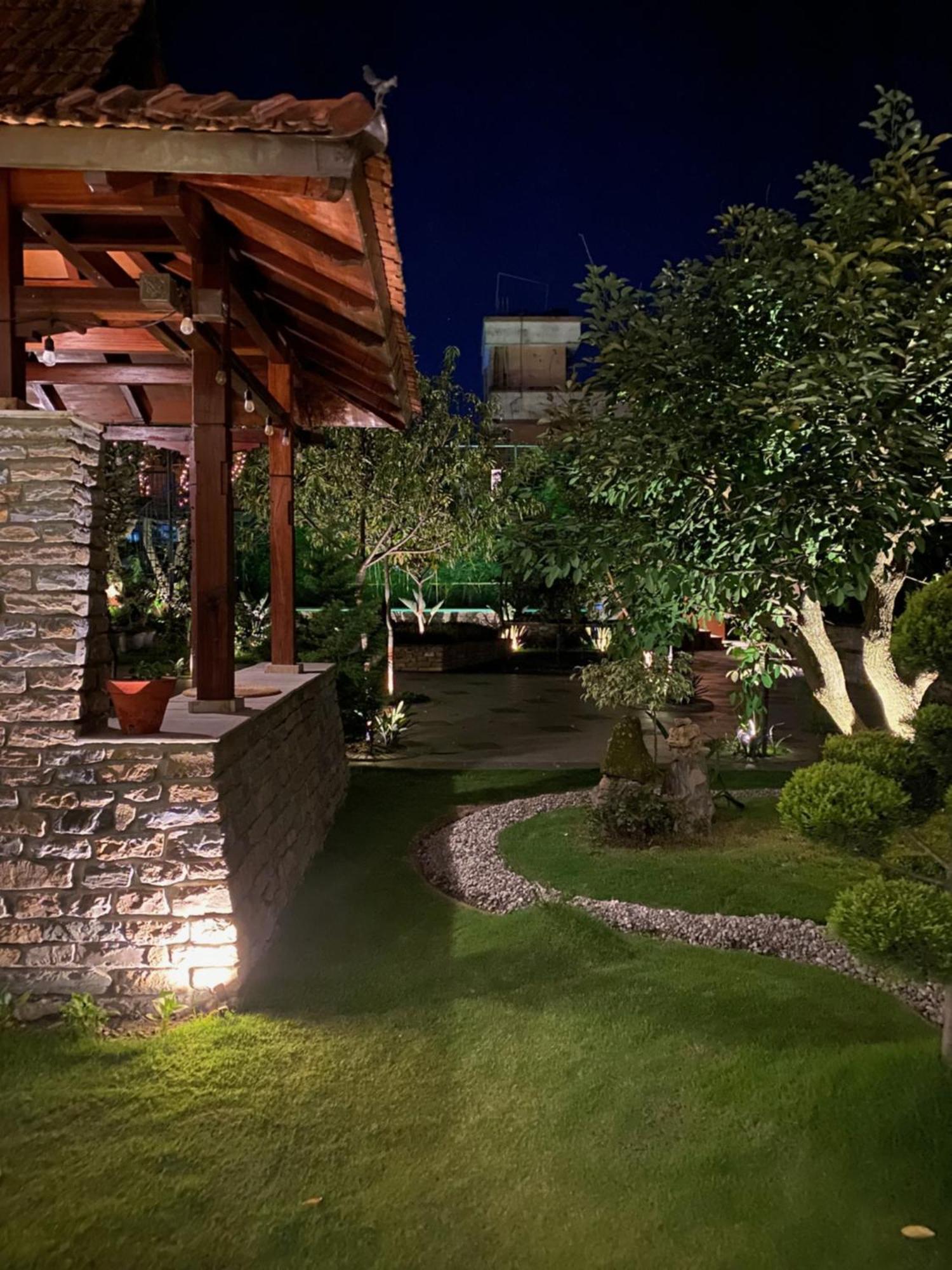 Uma Residence And Suites Kathmandu Buitenkant foto