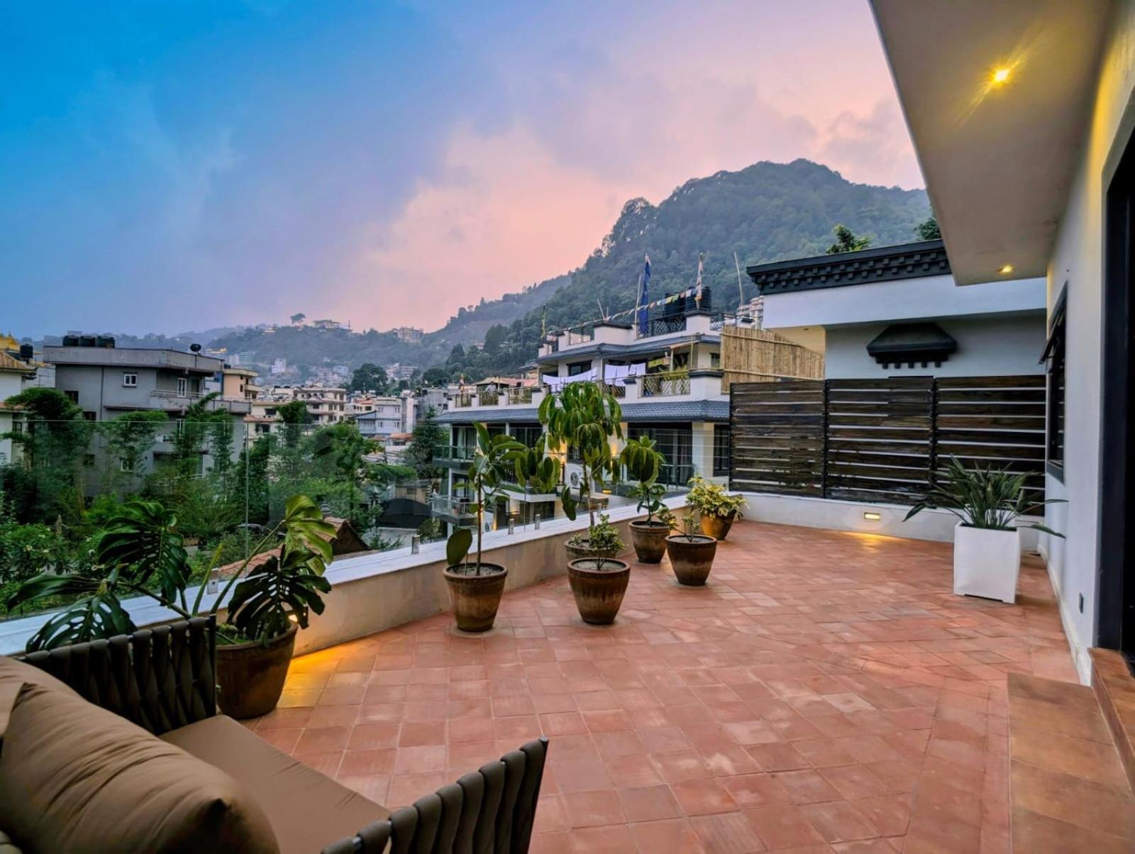 Uma Residence And Suites Kathmandu Buitenkant foto